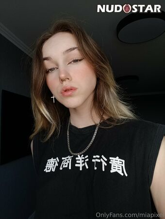 miapixel / Viola Roma Nude Leaks OnlyFans Photo 11