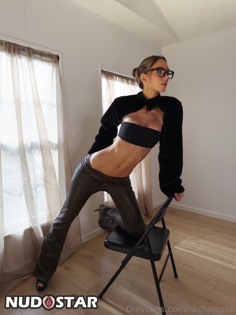 Rachel_Cook Leaked Photo 6