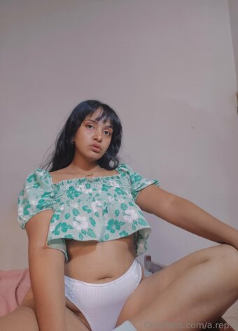 a.rep.a / Carolina / https: / sailorveneka Nude Leaks Photo 5