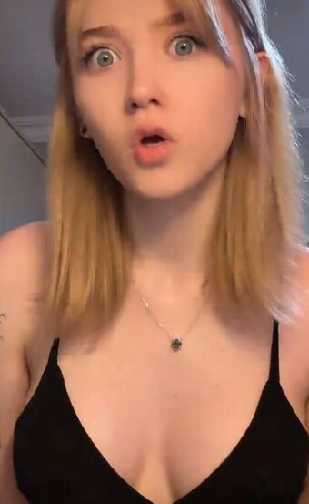 aa12k / aa12_k / elizk.aa12k Nude Leaks Photo 3