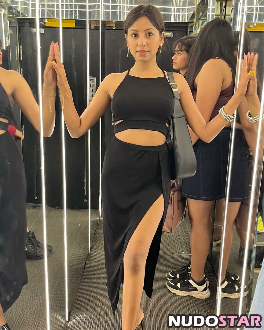 Aafat / aafat4u Nude  11