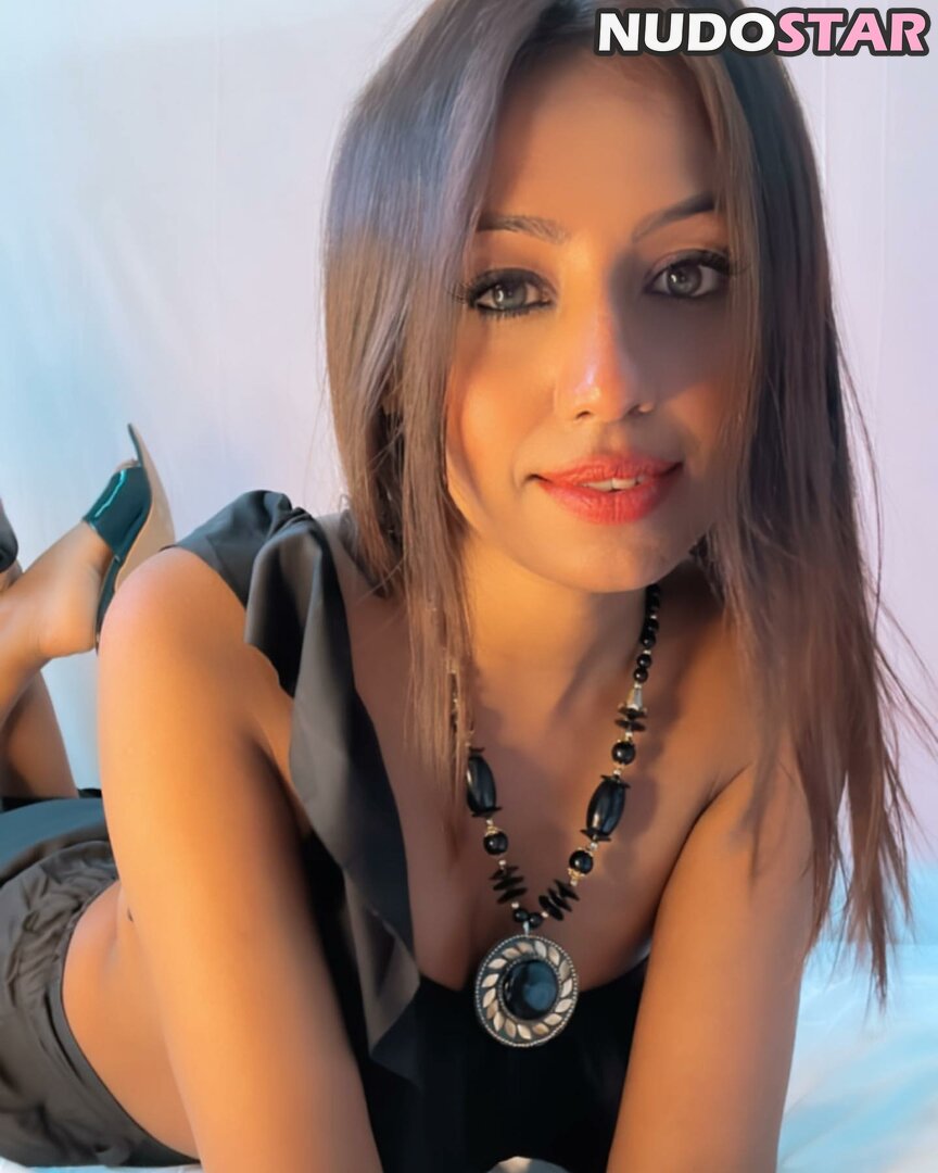 Aafat / aafat4u Nude  17