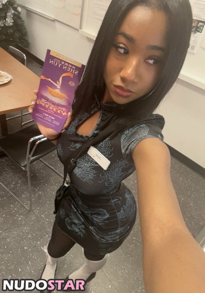 aaliyahvoodoo / Jayla / https: / prettyprincesslala / sanguinestarzz Nude  16