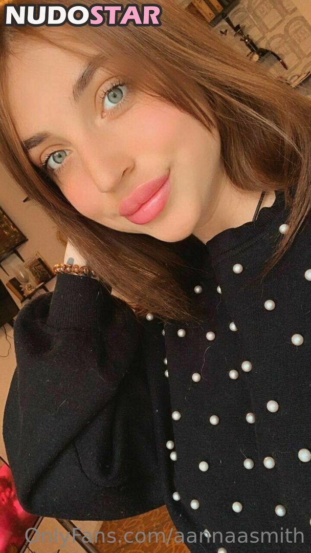 aannaasmith Nude  3