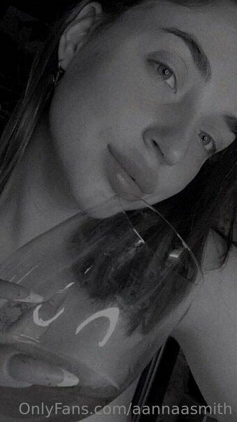 aannaasmith Nude Leaks Photo 22