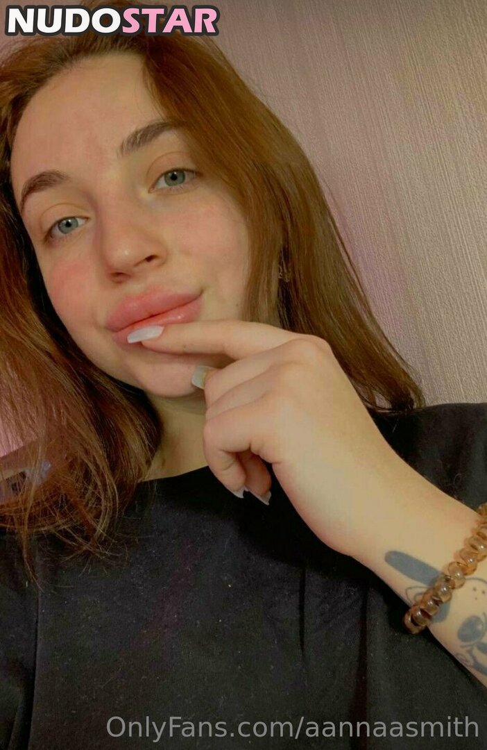 aannaasmith Nude  29