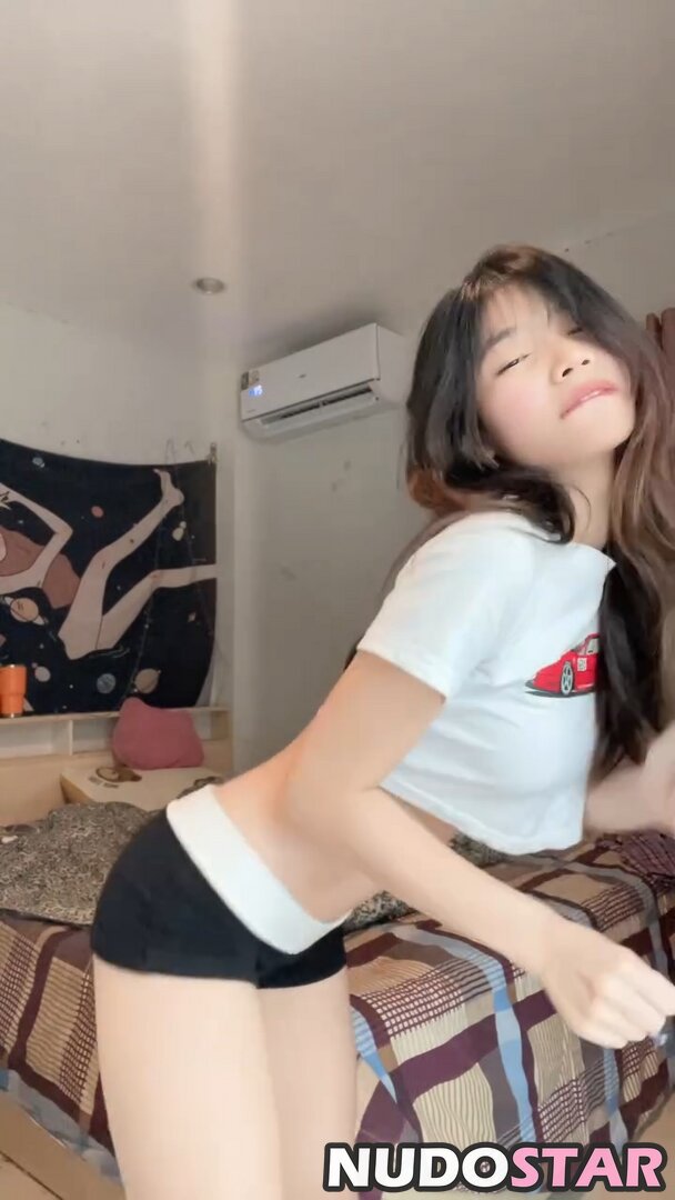 aaomhelloo / Saipetch B. Nude  1