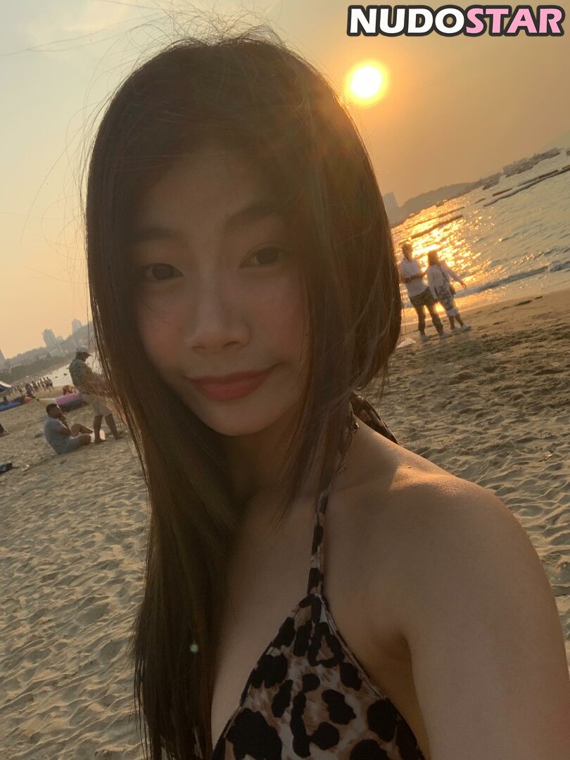 aaomhelloo / Saipetch B. Nude  14