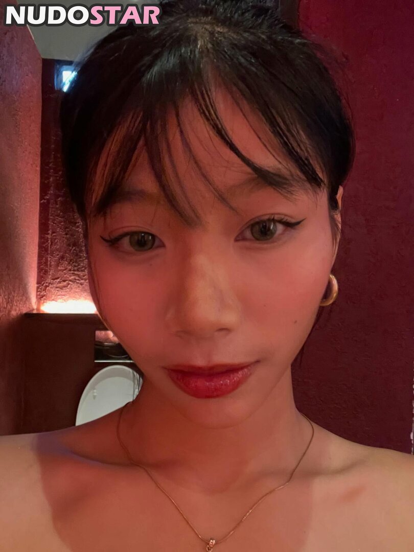 aaomhelloo / Saipetch B. Nude  15