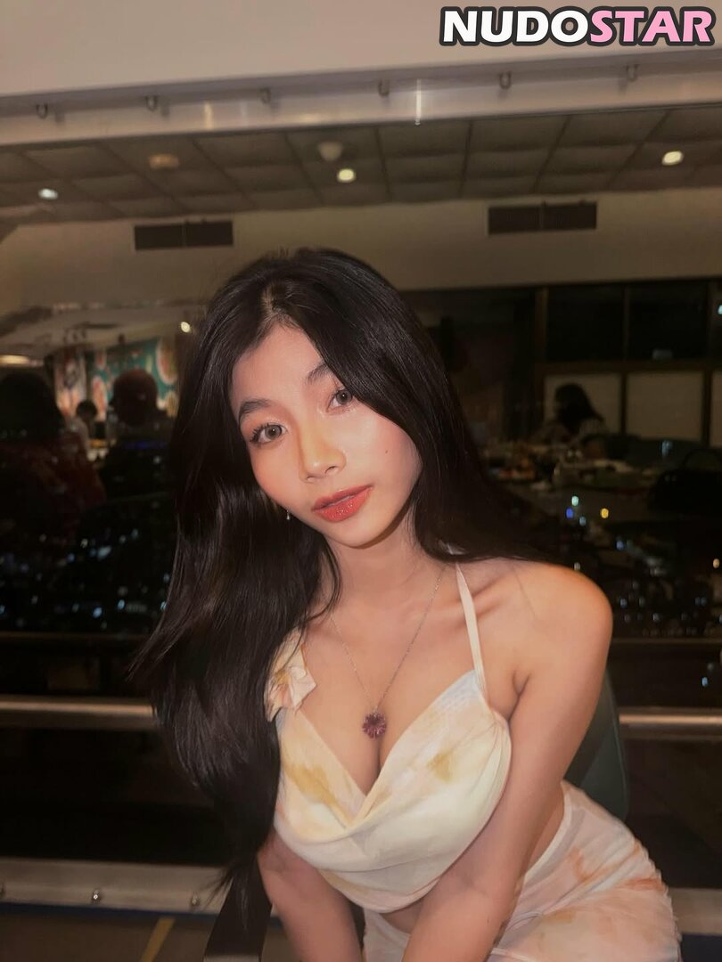 aaomhelloo / Saipetch B. Nude  29