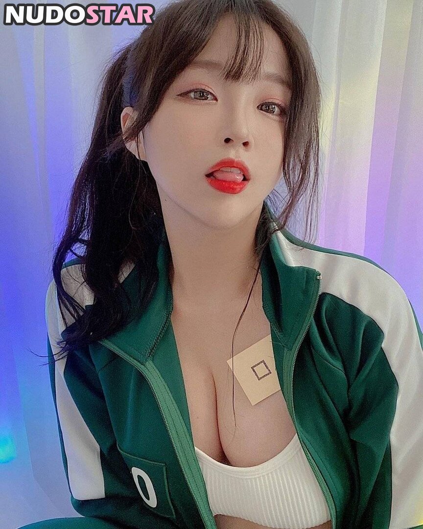 Aay2014 / coco20002 Nude  4