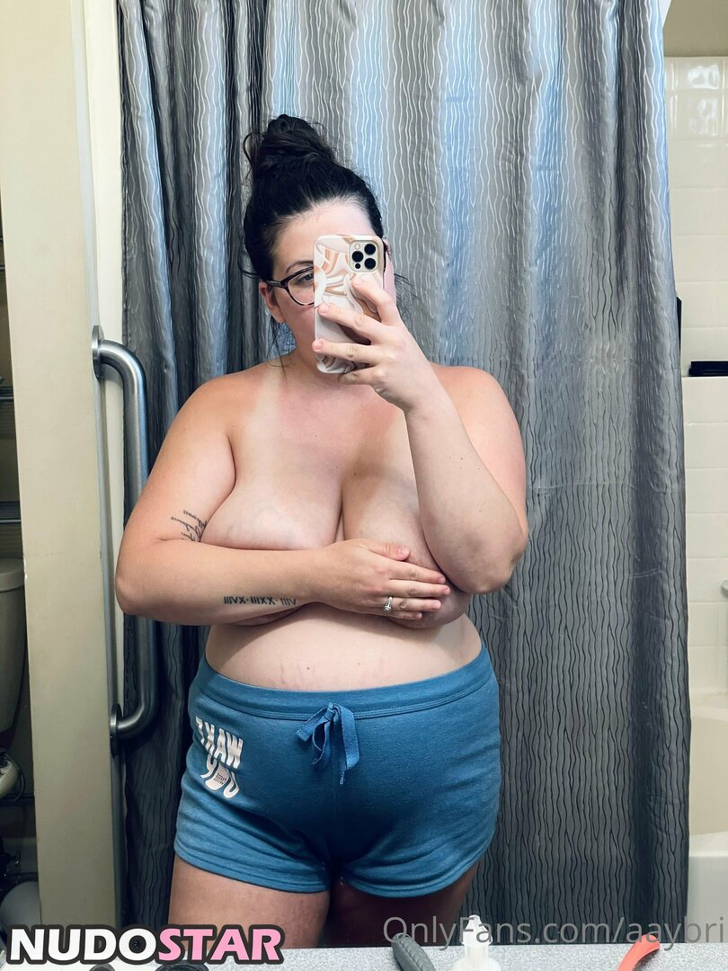 aaybri Nude  4
