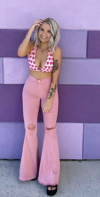 Abbbn0rmal / abbynormal Nude Leaks OnlyFans Photo 4