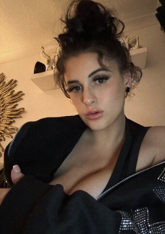 Abi96 / abi96_x_ Nude Leaks Photo 10