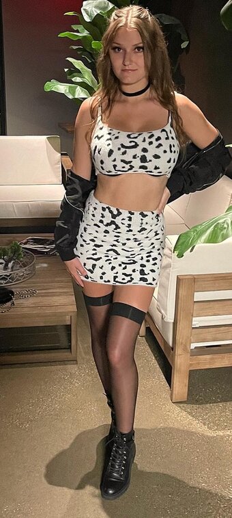 Abigail / abby_parkk / https: / playfulvix / theeplayfulvix Nude Leaks Photo 18