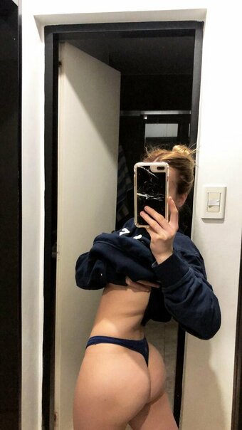 Abril Stuart / abril_stuart Nude Leaks Photo 2