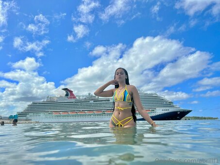 abrillf1 Nude Leaks Photo 4