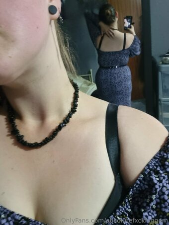 absolutefxckinggem Nude Leaks Photo 1