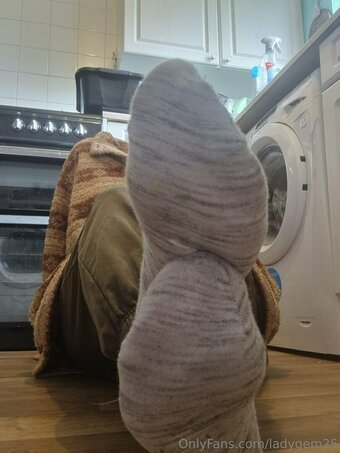 absolutefxckinggem Nude Leaks Photo 10