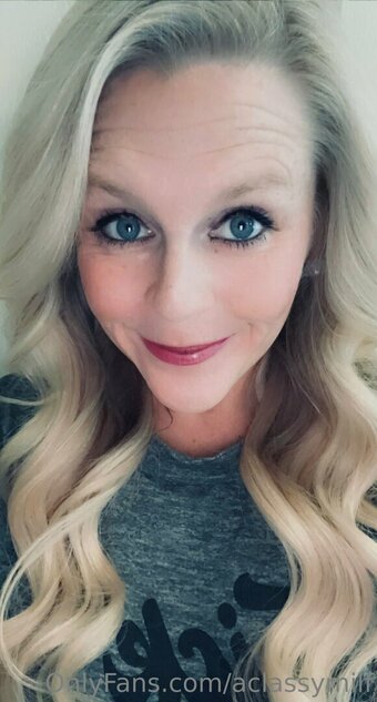 aclassymilf Nude Leaks Photo 6