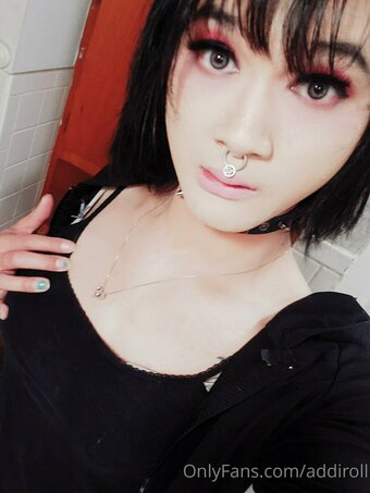 addiroll Nude Leaks Photo 4