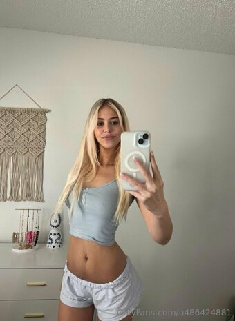 addisonjade Nude Leaks Photo 15