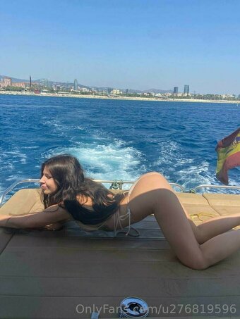 adel_leda / adel_leda_ Nude Leaks Photo 2