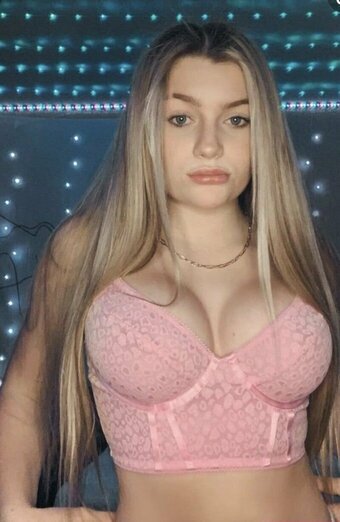 Adele Cash / q50adele Nude Leaks Photo 12