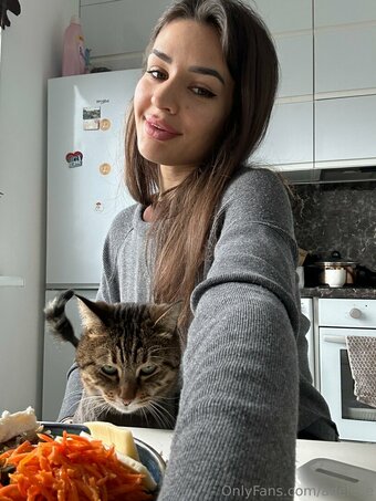 adele_e Nude Leaks Photo 8