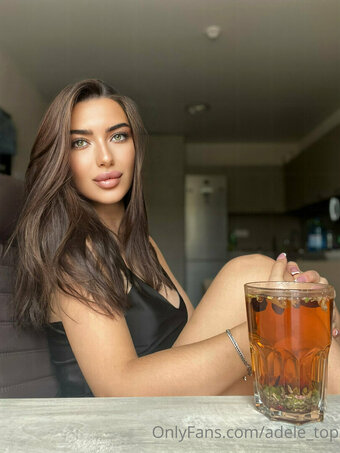 adele_top Nude Leaks Photo 1