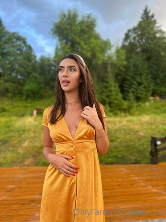 adele_top Nude Leaks Photo 2