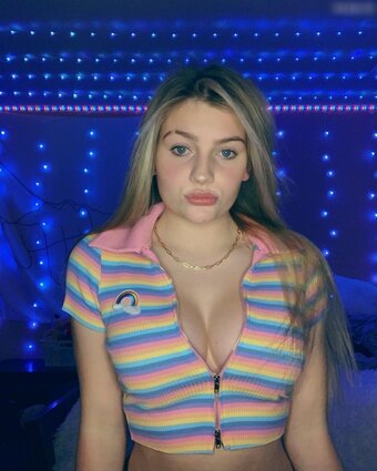 adelecash / itsadelecash Nude Leaks Photo 21