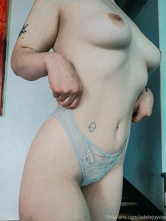 adelejoyvip Nude Leaks Photo 11