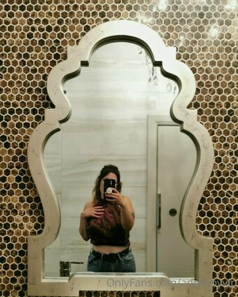 adelejoyvip Nude Leaks Photo 19