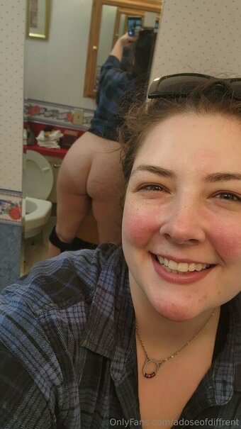 adoseofdiffrent Nude Leaks Photo 7