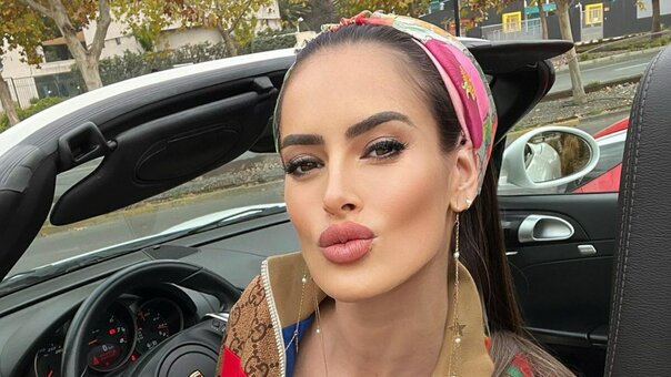 adrianabarrientos Nude Leaks Photo 9