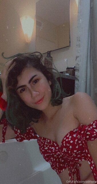 adrixela Nude Leaks Photo 7