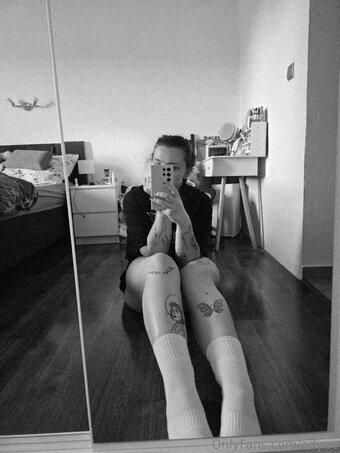 adyee Nude Leaks Photo 6