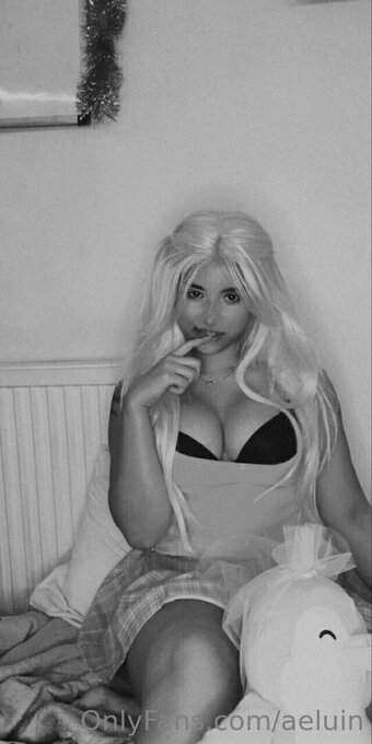 aeluin Nude Leaks Photo 11