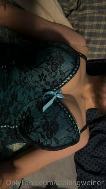 afallingweiner Nude Leaks Photo 7