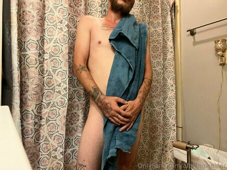 afallingweiner Nude Leaks Photo 19