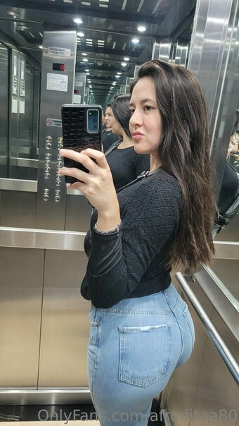 afroditaa80 Nude Leaks Photo 9