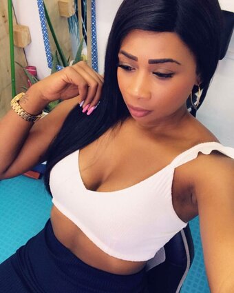 Afroglam1 / Karito / imcarolinev Nude Leaks Photo 19