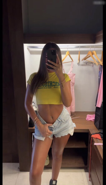 Agnesa / aagnnesaaa Nude Leaks Photo 2