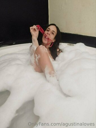 agustinaloves Nude Leaks Photo 8