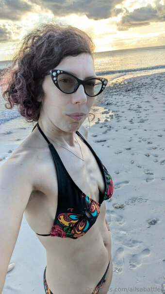 ailsabattles Nude Leaks Photo 12