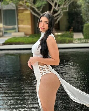 Aishahs Sofey Nude Leaks Photo 3