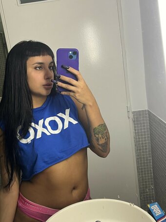 akarandomhoe /  / 23moli / moli23 / molimyers / molimyers23 Nude Leaks OnlyFans Photo 12