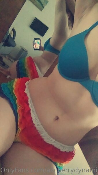 akcherrydynamite Nude Leaks Photo 8