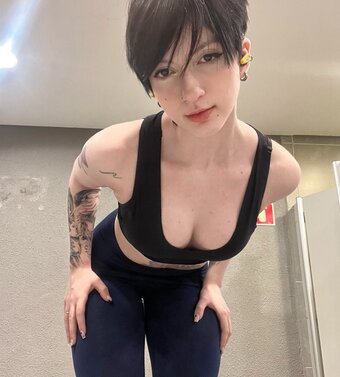 Akemy Sama / akemi101xoxo / akemy.sama Nude Leaks OnlyFans Photo 17